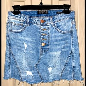 Black Label Women’s Denim Skirt - Small